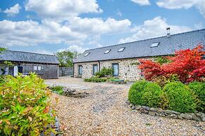 West Barn - 2 Bedroom Cottage - Llandeilo