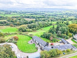 West Barn - 2 Bedroom Cottage - Llandeilo