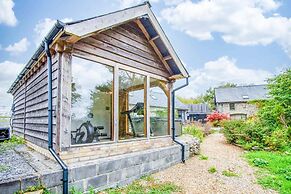 West Barn - 2 Bedroom Cottage - Llandeilo