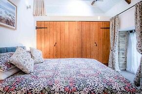 West Barn - 2 Bedroom Cottage - Llandeilo