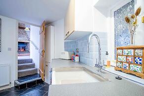 West Barn - 2 Bedroom Cottage - Llandeilo