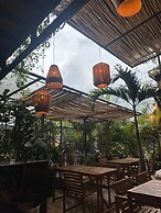 LA SELVA HOSTEL
