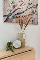 Comfy Studio With Shared Backyard Near Racecourse