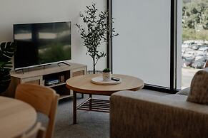 Cosy 1-bed With Pool, Gym ,parking