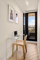 Bright 2-bed Apartment in Fitzroy's Heart