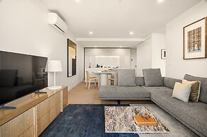 Bright 2-bed Apartment in Fitzroy's Heart
