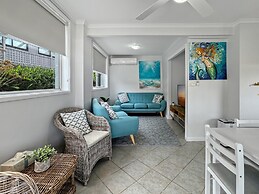 Oceanfront 4-bed Haven With BBQ & Alfresco Dining
