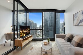 Impeccably Modern 1-bed With Incredible City Views