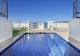 Stunning Ocean Views With Manly At Your Doorstep