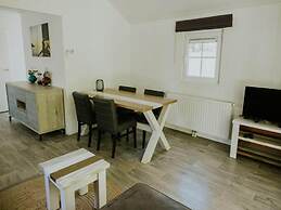 Comfortable Forest Lodge With Open Space