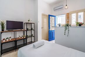 Simba Studio in Larnaca & Terrace