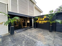 Five Clover Hotel Ilupeju