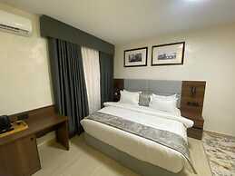 Five Clover Hotel Ilupeju
