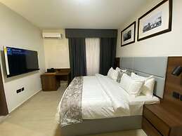 Five Clover Hotel Ilupeju