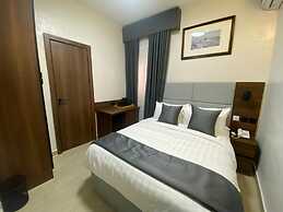 Five Clover Hotel Ilupeju