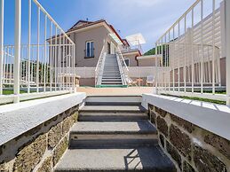 Radici House