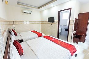 Thuy Duong Hotel - Near Tan Son Nhat Airport