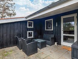 4 Star Holiday Home in Hals