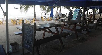 Birdwatchers Poolside Hotel Panglao