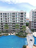 Luxurious Pattaya Apartment With Pool Access