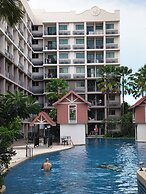 Luxurious Pattaya Apartment With Pool Access