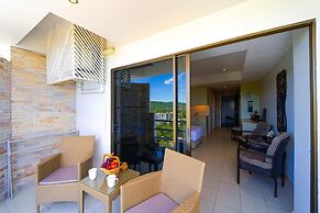 Beachfront Studio Condo-Seaview BW1