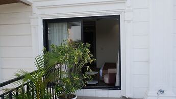 THE HOLY AWADH HOTEL