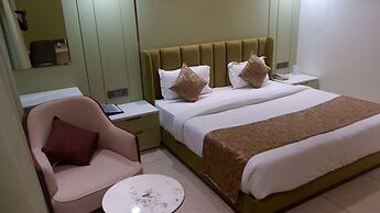 THE HOLY AWADH HOTEL
