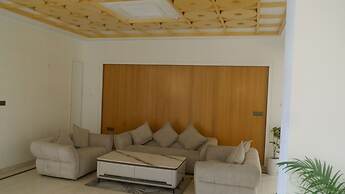 THE HOLY AWADH HOTEL