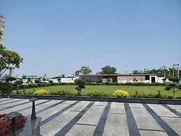 THE HOLY AWADH HOTEL
