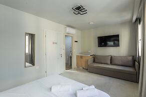 Noima Luxury Suites