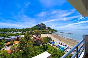 Beachfront 2 bed Condo with Seaview BW2
