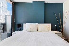 Modern City Convenience With Great Amenities