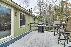 Forest-view Hideaway 3 Mi to Sugarloaf Mountain!