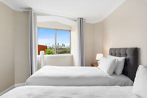 Stylish 2-bed Camperdown Apartment With Balcony