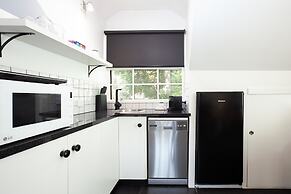 Woolwich Studio Bliss, Private Oasis by the Water