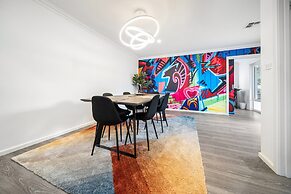 4-bed Family Home With Spacious Backyard and BBQ