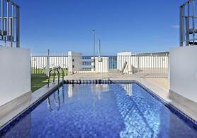Beachside Paradise - Ocean Views, Central Position