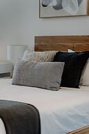 Center 1-bed With Gym, BBQ and Stunning Views