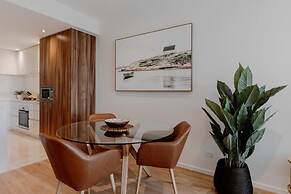 Center 1-bed With Gym, BBQ and Stunning Views