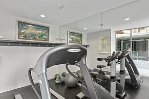 Chic 2-bed Apartment & 5 Minutes Walk to Qpac