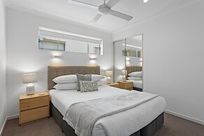 Chic 2-bed Apartment & 5 Minutes Walk to Qpac