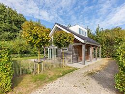 Modern Holiday Home Near Beach