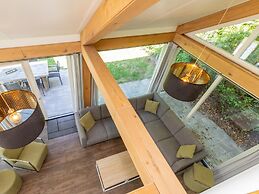 Modern Holiday Home Near Beach