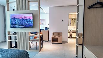 MH HOTEL