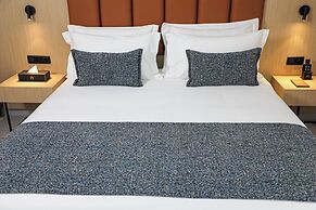 MH HOTEL