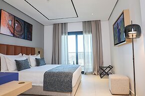 MH HOTEL