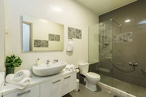 Three Moirai Villa With 2 Heated Pools