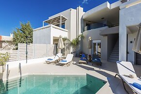 Three Moirai Villa With 2 Heated Pools