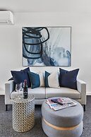 Stylish Studio With Great Amenities Near Beachside